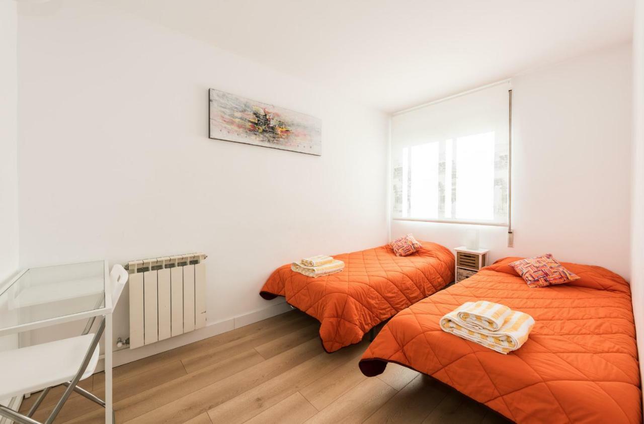 Ever House Ifema Mar De Cristal Madrid Bagian luar foto