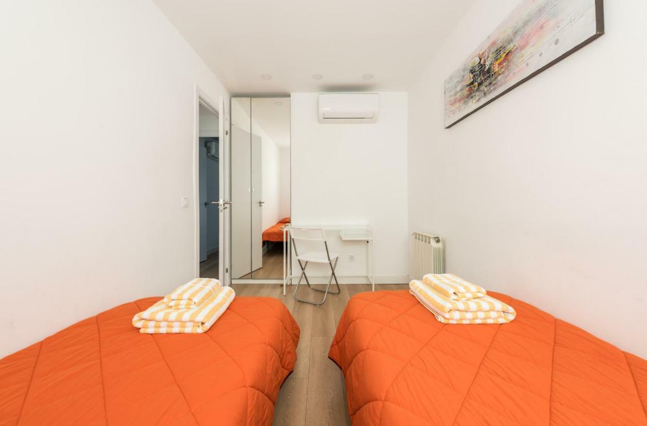 Ever House Ifema Mar De Cristal Madrid Bagian luar foto