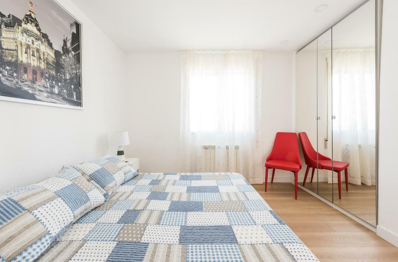 Ever House Ifema Mar De Cristal Madrid Bagian luar foto