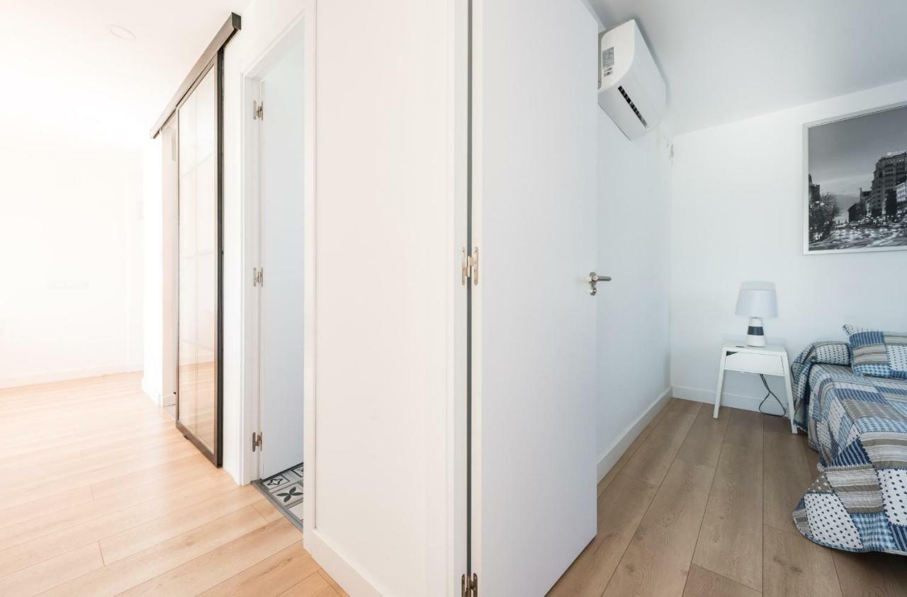 Ever House Ifema Mar De Cristal Madrid Bagian luar foto