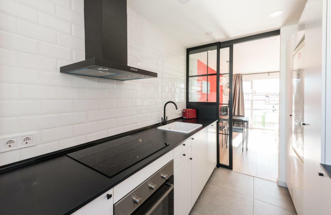 Ever House Ifema Mar De Cristal Madrid Bagian luar foto